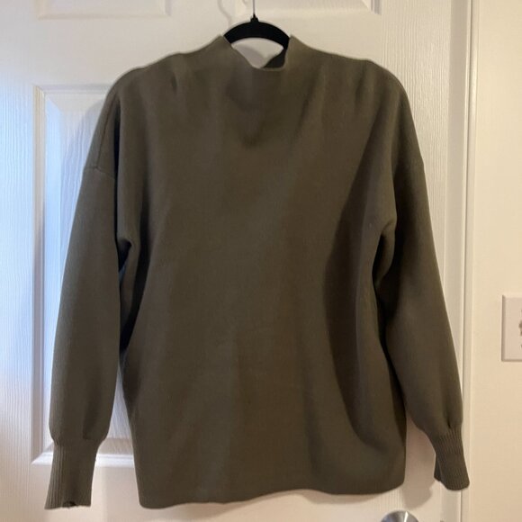Dark green mockneck sweater - Picture 2 of 2